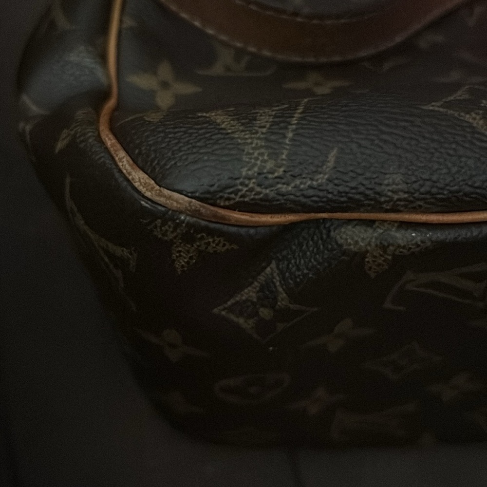 LV Antique Bag 💼 - Picture 7 of 16